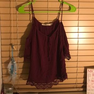 Maroon t shirt